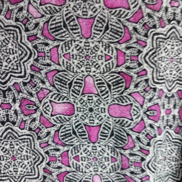 Dana Buchman Pink Kaleidoscope Top Size S - Picture 3 of 5